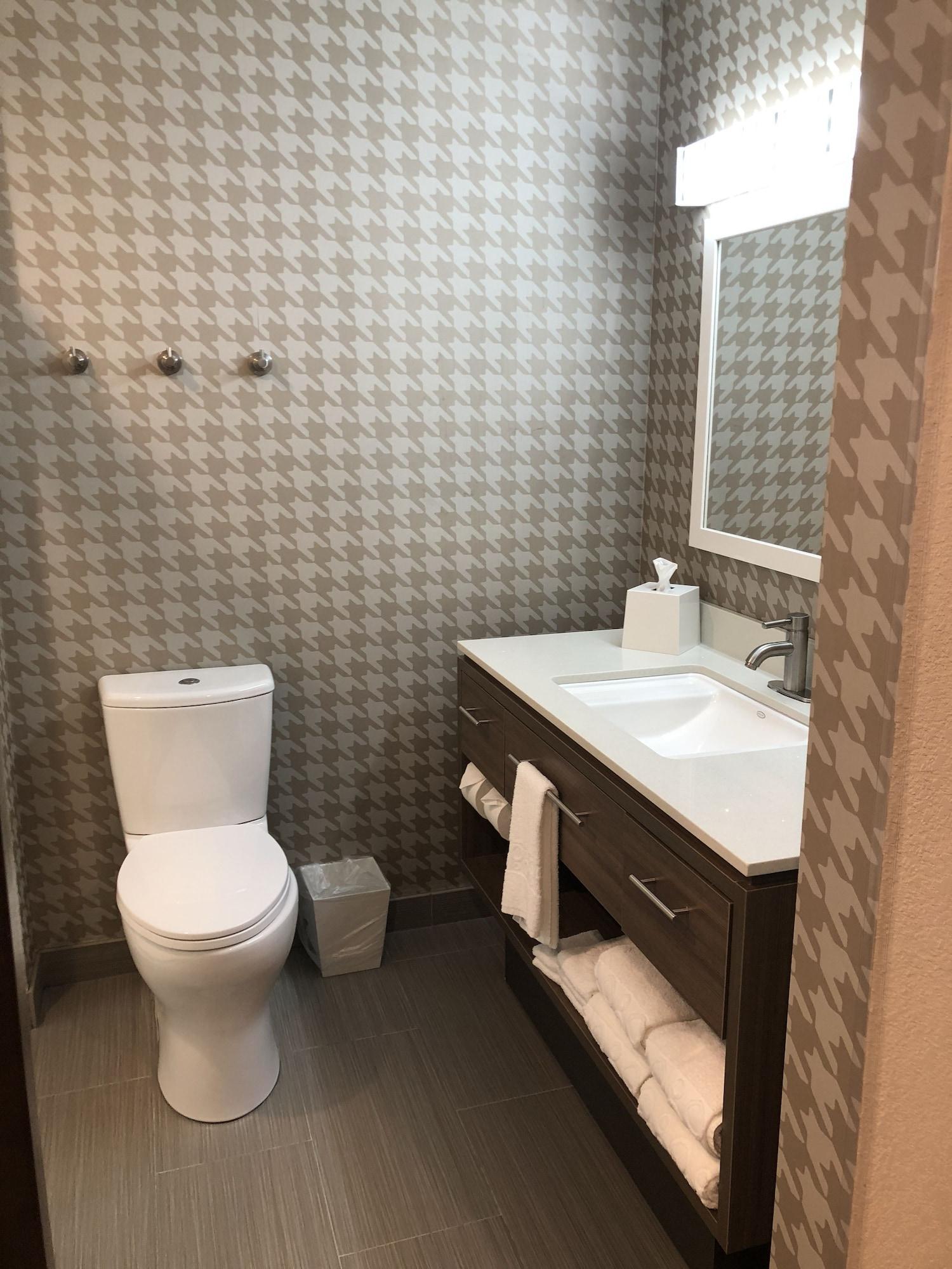 Home2 Suites By Hilton La Porte Bagian luar foto
